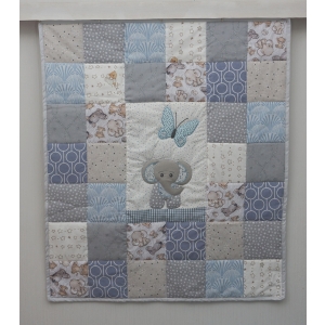 2405 Baby quilt 02 Elephant blue.jpg